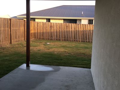 1 / 1 Swallowtail Street, Rosewood
