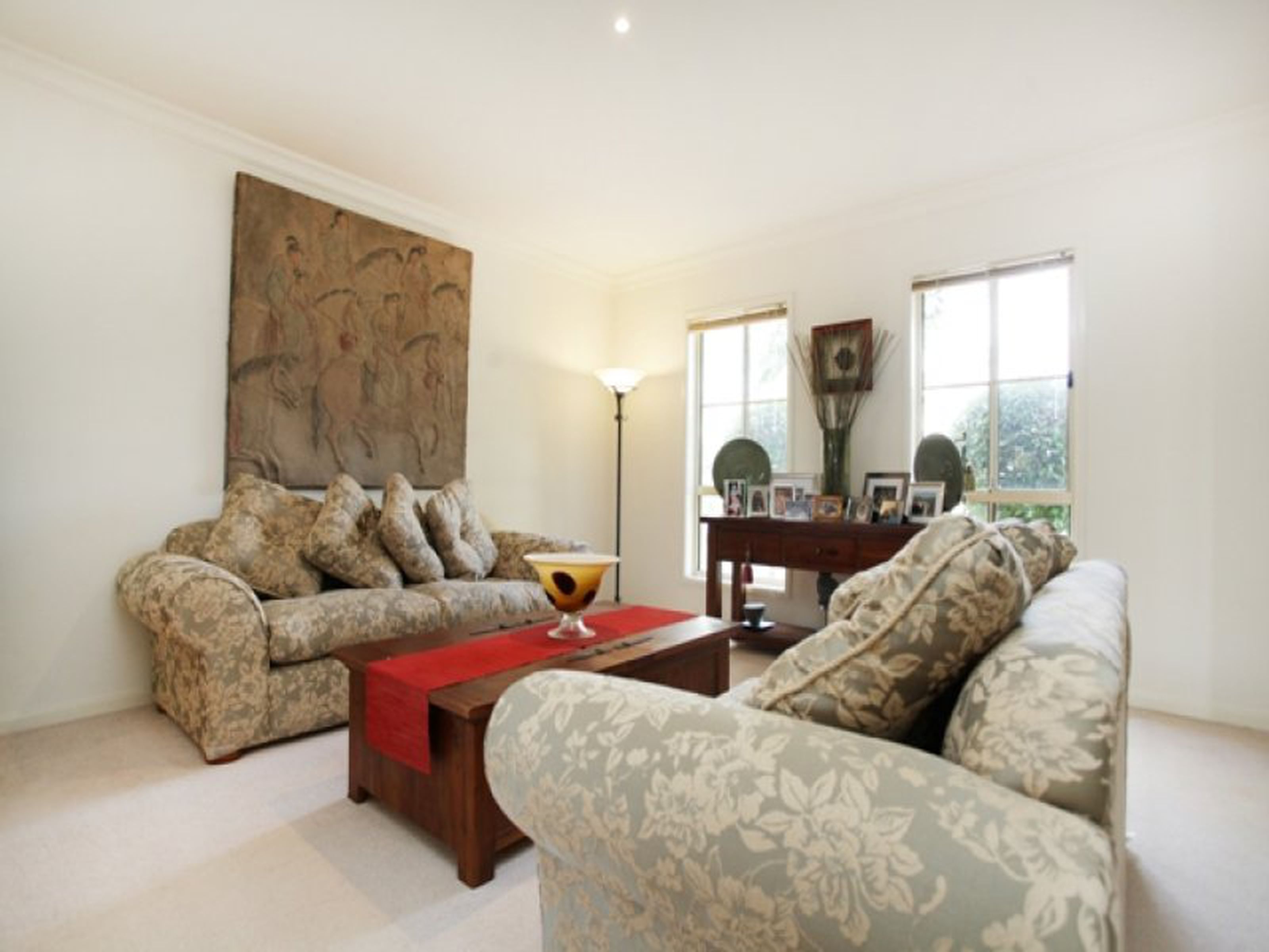 24 St Andrews Drive, GLENMORE PARK