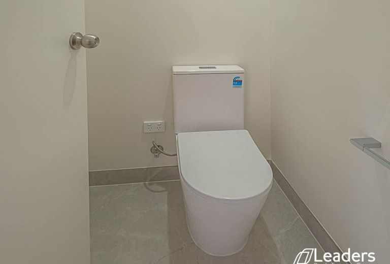 92 Hilton Street, Mount Waverley