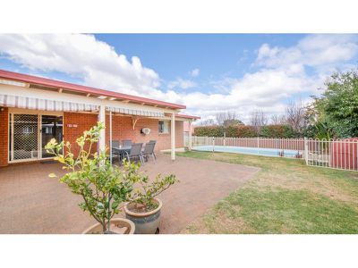 139 Birch Avenue, Dubbo