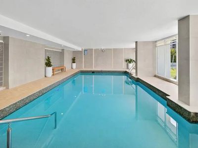 4E / 2 RIVERVIEW PARADE, Surfers Paradise