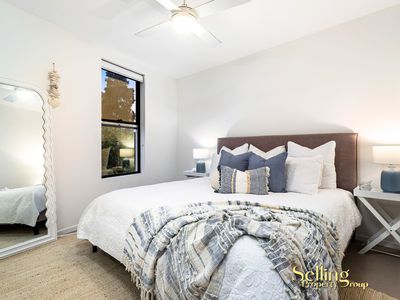 7 Marina Court, Hope Island
