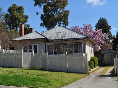 617 Electra Street, East Albury
