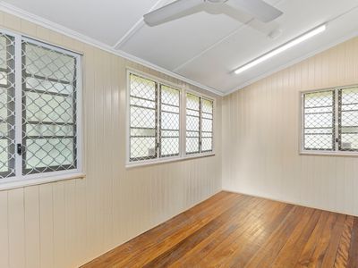 145 Ross River Road, Mundingburra