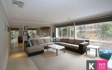 18 Fallingwater, Pakenham