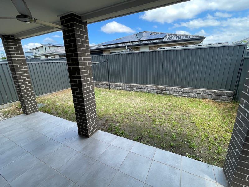 70B Donovan Boulevard, Gregory Hills