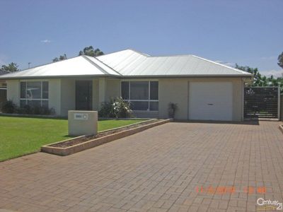 28 Cardiff Arms Avenue, Dubbo