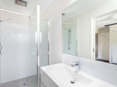 1 / 5 Jovi Court, Scarness