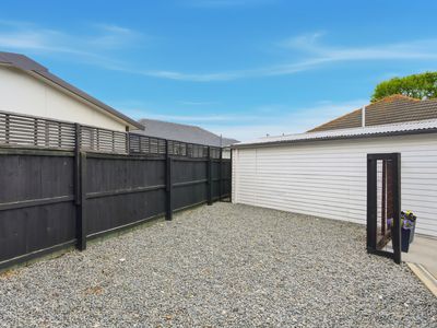 8 Dufek Crescent, Wigram