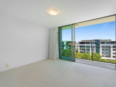 29605 / 2 Ephraim Island, Paradise Point