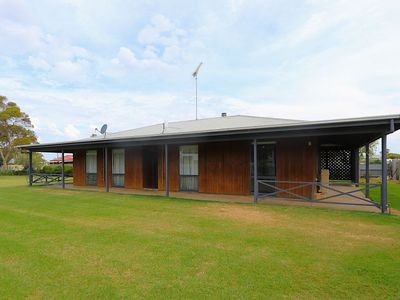 24 William Street Central, Allendale East