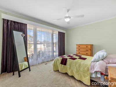 4 Patterson Avenue, Hoppers Crossing