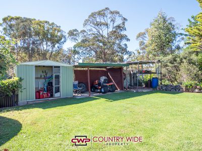 2104 Emmaville Road, Reddestone