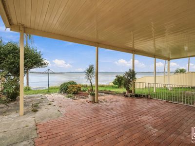 2 / 7 Tamar Avenue, Toukley