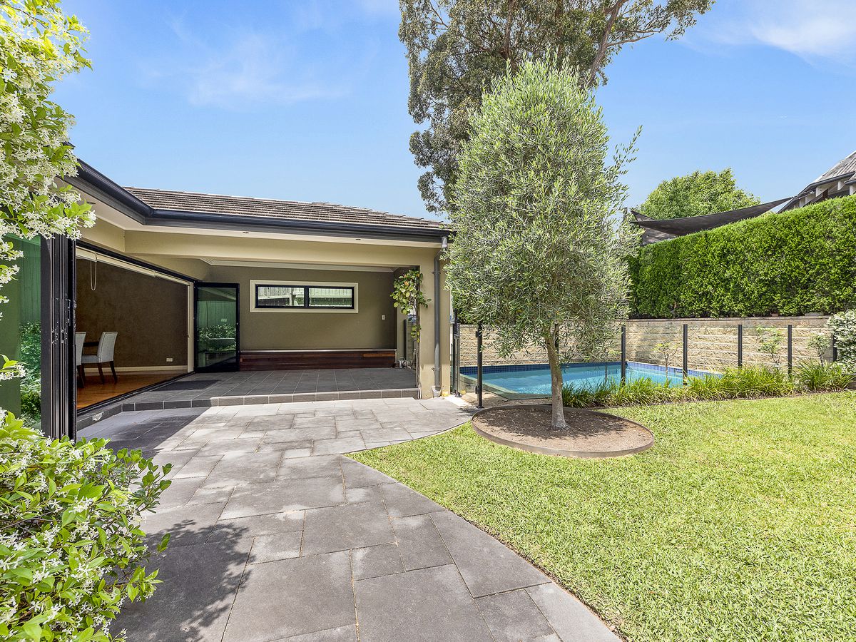 74 Warrane Road, Willoughby