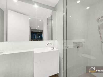 3015 / 70 Southbank Boulevard, Southbank
