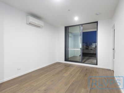 607D  / 2 Tannery Walk, Footscray