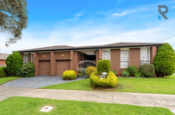 10 Mitford Crescent, Craigieburn
