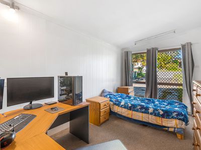 43 Lake Road, Balcolyn