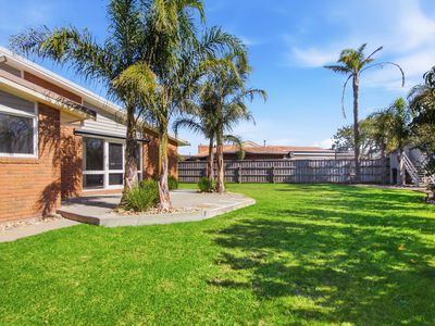 6 Bridget Court, Sale