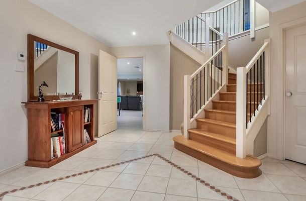 16 Crestmont Terrace, Craigieburn