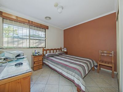 24 Morden Street, Birkdale