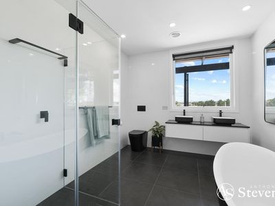 60 Grahams Road, Lancefield