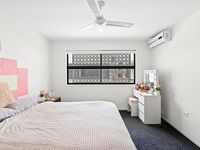 1 / 19 Eminence Lane, Bridgeman Downs