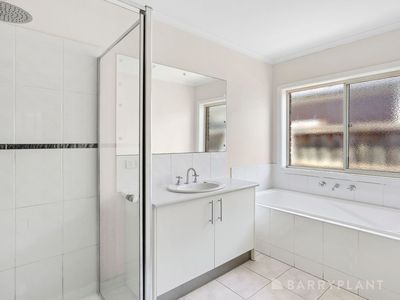 12 Copeton Avenue, Tarneit