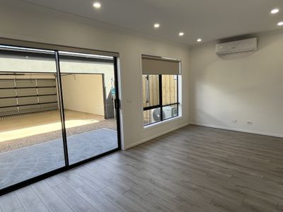 6 Rodway Walk, Tarneit