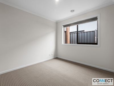 6 Ember Street, Clyde