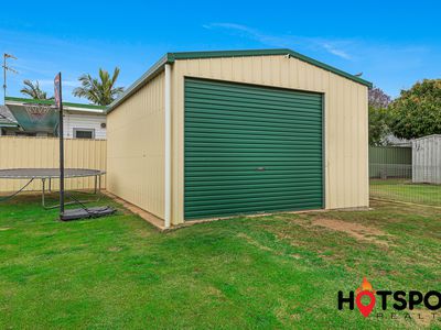 150  Walker Street, Svensson Heights