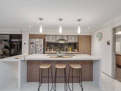 137 Lagoon Drive, Yanchep