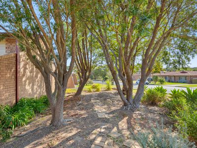 4 / 11 Eric Fenning Drive, Surf Beach