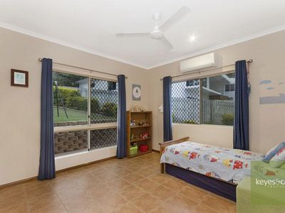 2 Kensington Court, Castle Hill