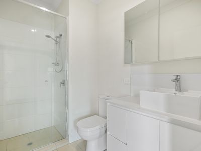 806 / 11 Playfield Street, Chermside