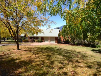 11 Ranch Road , Tawonga South