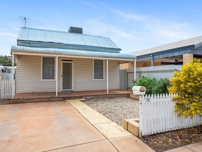 52 George Street, Kalgoorlie