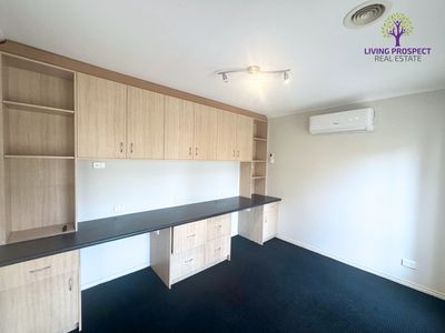 12 Sorrento Avenue, Point Cook