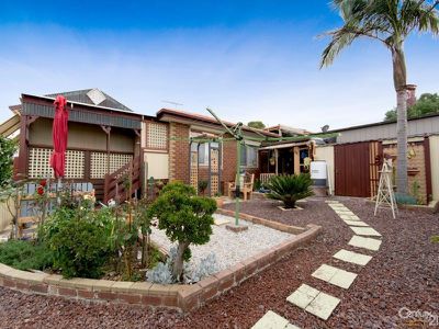 38 Ralph Crescent, Hampton Park