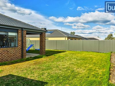 15 Barnett Ave, Thurgoona
