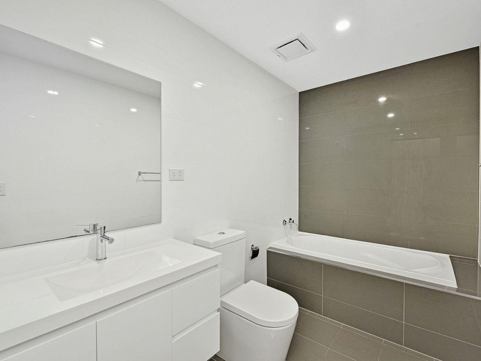 7 / 16 Reede Street, Turrella