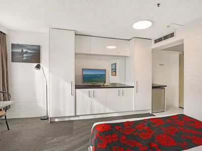 2201 / 923 David Low Way, Marcoola