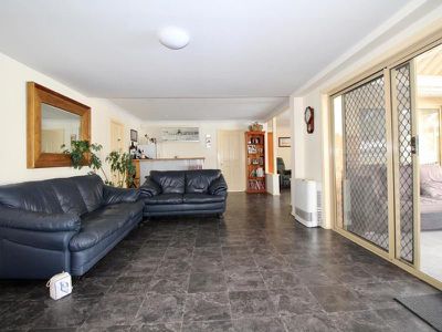 15 Locke Street, Raglan