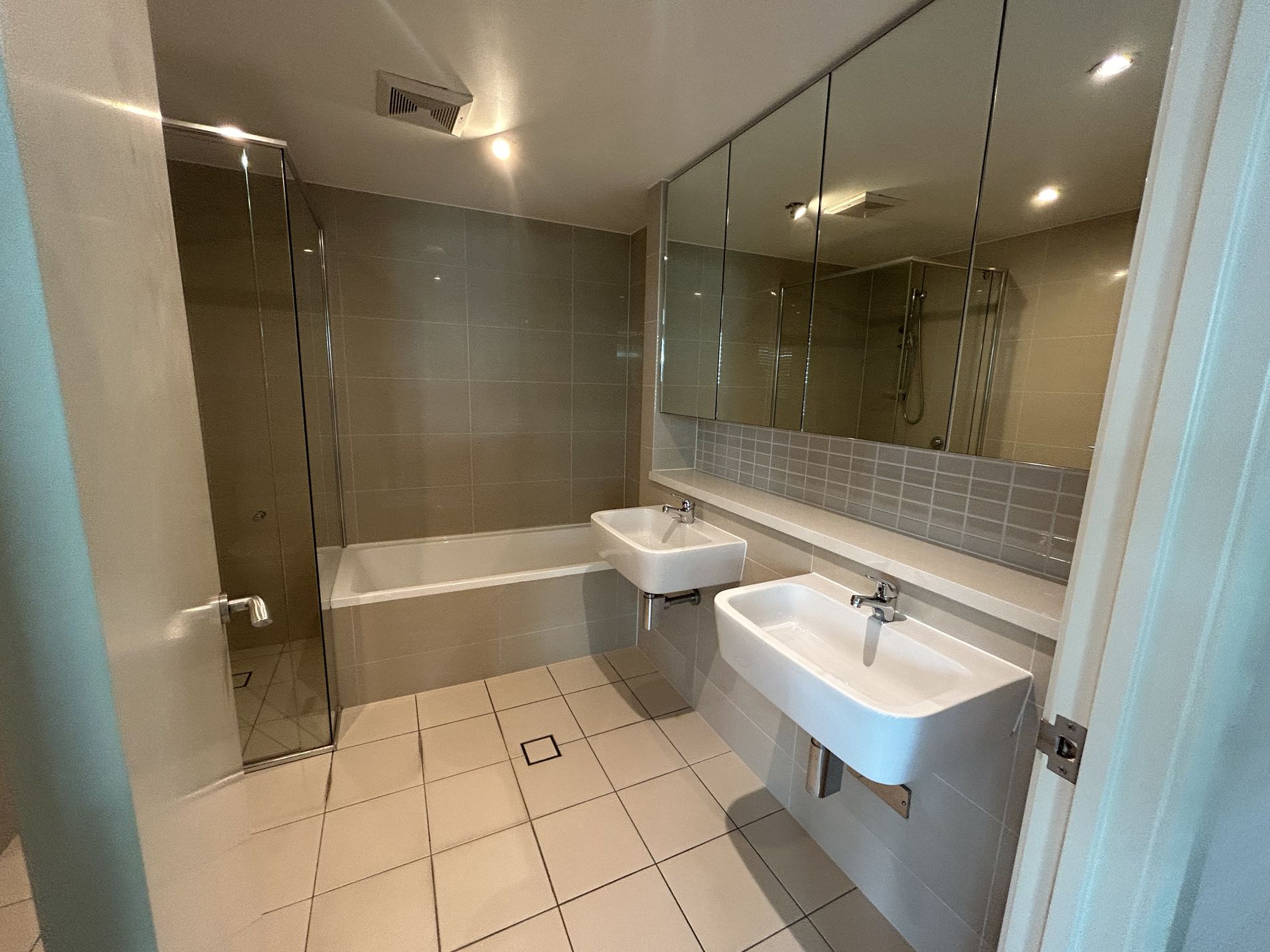 62 / 1 Timbrol Avenue, Rhodes