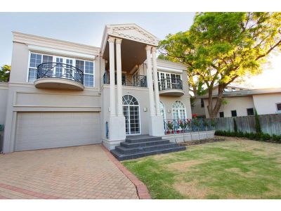 267 Mill Point Road, South Perth