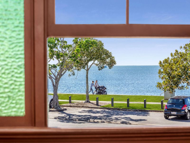 79 Waterloo Esplanade, Wynnum