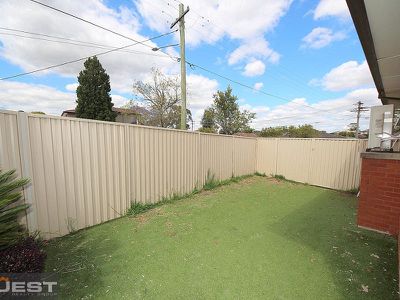 11 Kathleen Parade, Picnic Point