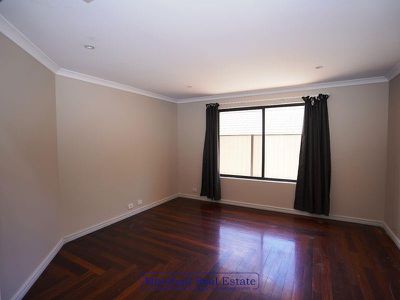 32 Ripplevale Circle, Carramar
