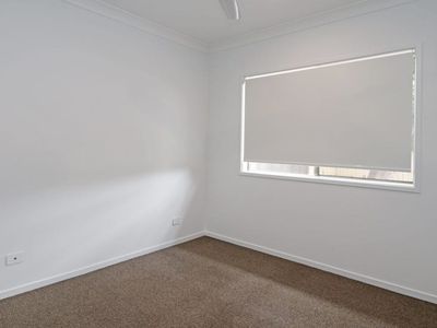 2 / 41 First Street, Weston